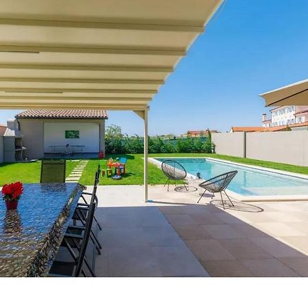 Villa Edi-Heated Pool & E-Bike Šišan エクステリア 写真